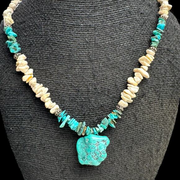 Chunky Turquoise Pendant Necklace Stone Chip Beads Boho Southwestern Style - Picture 3 of 5